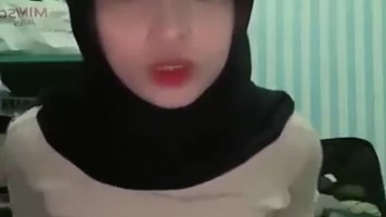 Ketika Mahasiswi Mode Ukhti Binal Ebot Dance Bugil Yuk