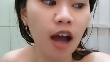 Yola Tocil Siaran Langsung Mandi Dream Live