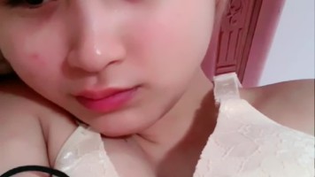 Si Cantik Remas Nenen Keluar Asi Busui ID 60564286 Mango