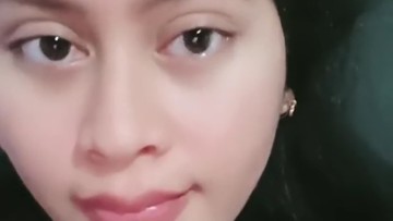 Sange Melet-melet Aurora Colmek di Sesi Akhir Live