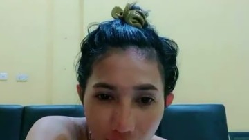 Miss Febby Nyepong di Kamar Live BLING2